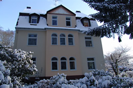 Haus Koder im Winter